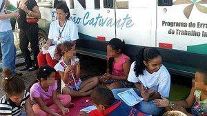 Secretaria orienta moradores de Maceió a denunciarem abuso infantil | Secom