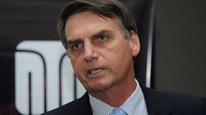 Imagem Bolsonaro chega ao Hospital Albert Einstein em São Paulo