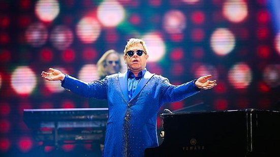 O cantor britânico Elton John | Zanone Fraissat / Folhapress