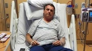 Imagem Bolsonaro posta foto, fala sobre "baixa hospitalar" e agradece a orações