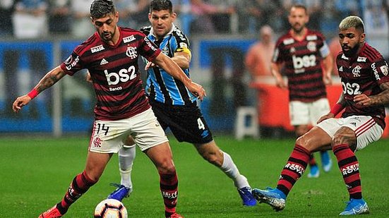 Arrascaeta em ação no duelo com o Grêmio | DiaEsportivo/Folhapress