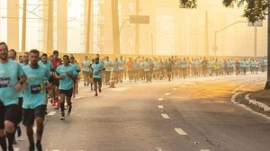 Maratona de rua realizada na Marginal Pinheiros, em São Paulo | George Gargiulo / Divulgação