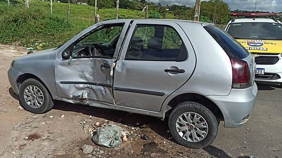 Os condutores dos veículos sofreram ferimentos leves e foram conduzidos para atendimento médico | Foto: Cortesia / BPRv