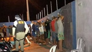 Imagem Festa em chácara com aglomeração de 150 pessoas é encerrada pela PM em Arapiraca