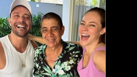 Paola publicou foto com Zeca e Diogo comemorando o enredo de 2023 | Foto: Reprodução / Instagram