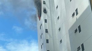 Incêndio atinge apartamento em prédio na Ponta Verde | Reprodução