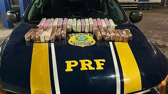 Ação conjunta entre Polícia Rodoviária Federal e Secretária de Segurança Pública de Alagoas/SSP-AL apreende mais de 21kg de drogas em São Sebastião | Foto: Cortesia/ Ascom PRF