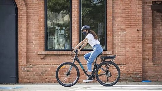 Bicicletas elétricas batem recorde de vendas no Brasil em 2021 | Foto: Reprodução Caloi