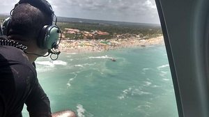 Bombeiros retomam buscas por jovem que desapareceu na Praia do Francês, nesse domingo (26) | Foto: Cortesia