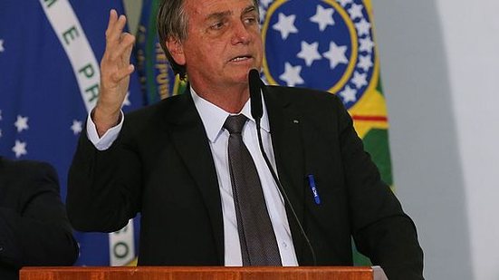 Imagem Bolsonaro veta fundo eleitoral de R$ 5,7 bi e emendas que ampliam poder do Congresso sobre Orçamento