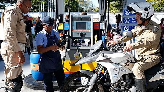 Gasolina poderá ser comprada a preços sem impostos em algumas cidades | Agência Brasil