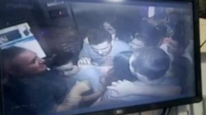 Imagem Vídeo: assista ao momento em que elevador de prédio despenca com 11 moradores, em Mangabeiras