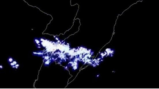 Imagem Maior raio do mundo é registrado no Brasil, com 709 km de extensão, diz Organização Meteorológica Mundial