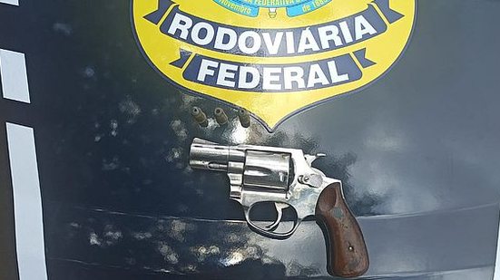 PRF em Alagoas prende homem por porte ilegal de arma em Rio Largo | Foto: Assessoria