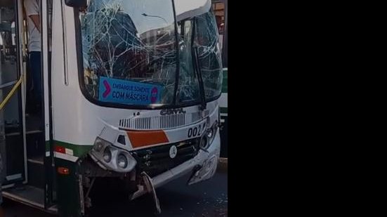 Ônibus fazia a linha Cruzeiro do Sul / Ponta Verde | Foto: Reprodução