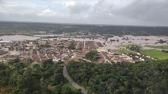 Imagem Vídeos: chuvas fortes causam estragos e população sofre, em São Miguel dos Campos