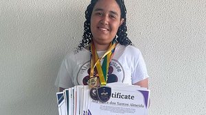 Ana Luiza, estudante de Rio Largo/AL, foi selecionada para participar de conferência na Universidade de Oxford, em Londres | Foto: Arquivo pessoal