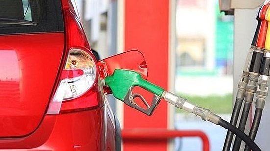 Imagem Petrobras reduz em 2,5% preço médio da gasolina nas refinarias nesta sexta-feira