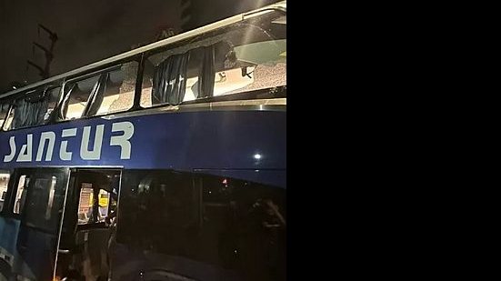 Ônibus do Fortaleza foi atacado na saída da Arena Pernambuco | Matheus Amorim / Fortaleza EC