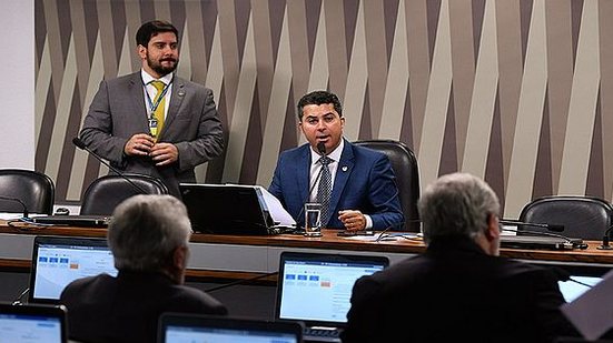 O presidente da CI, Marcos Rogério, em reunião da comissão | Edilson Rodrigues/Agência Senado