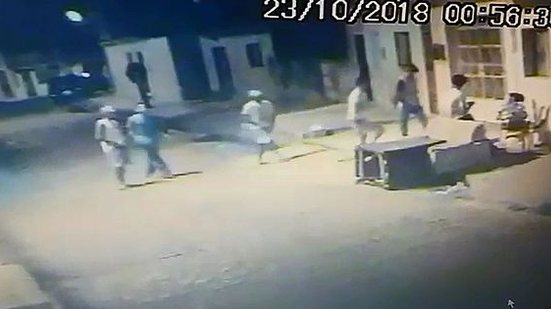 Grupo assaltou moradores do Vergel do Lago | Reprodução Vídeo