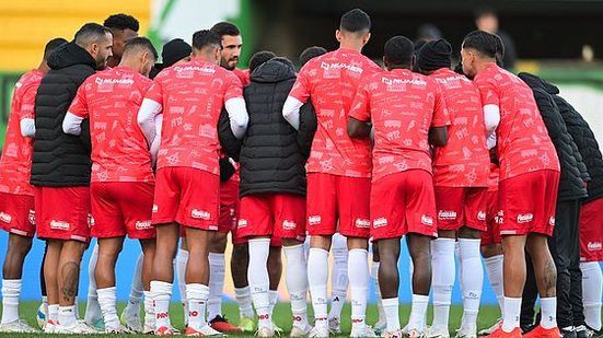 O CRB retomou as atividades na manhã desta segunda-feira, 26, ainda em Chapecó, no CT da Chapecoense. O grupo retorna para Maceió ainda nesta segunda | Jery Souza / CRB