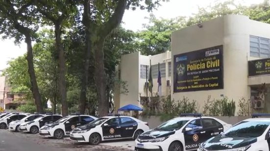 A polícia cumpre 44 mandados de busca e apreensão | Foto: Reprodução / TV Globo