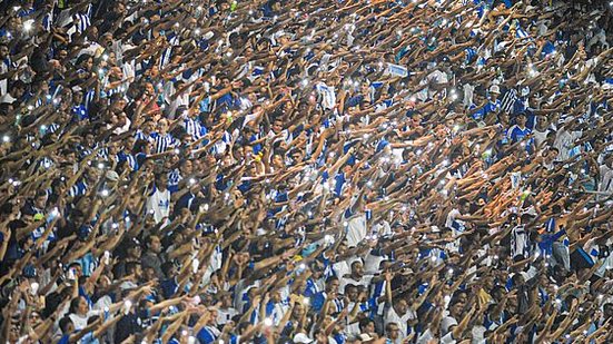 Público contra o Figueirense foi o maior do Azulão na temporada | Augusto Oliveira / CSA