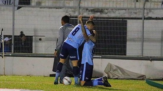 CSA venceu a Ponte Preta em Campinas e se manteve vivo na Série B | ISHOOT / Folhapress