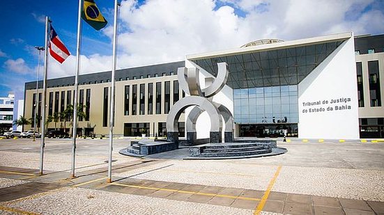 As chances no Tribunal de Justiça da Bahia são para candidatos que têm nível superior em direto e, no mínimo, três anos de atividade jurídica. | Reprodução