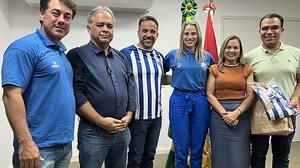 O governador Paulo Dantas assina neste sábado (24), no estádio Rei Pelé, termo de patrocínio do Governo do Estado para o CSA | Gabriel Martins / Agência Alagoas