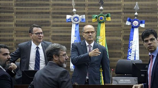 Imagem Relator da Lava Jato sofre invasão de hackers a dados de celular