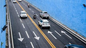 Sinalização horizontal na Avenida Leste Oeste | Pei Fon / Secom Maceió