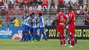 Jogadores do CSA comemoram o gol da vitória na primeira final | Itawi Albuquerque / TNH1