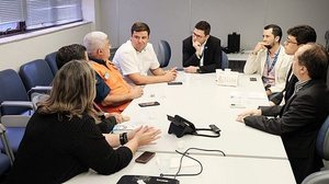 Imagem Reunião na Caixa Econômica define liberação do FGTS aos moradores do Pinheiro