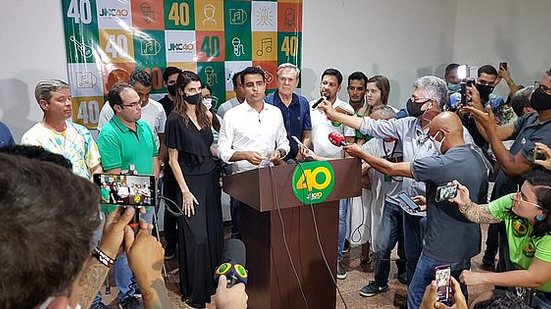 Imagem Em primeira entrevista após eleito, JHC fala em 'gestão ouvindo a população'