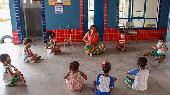 Imagem 'Escola doce lar': pequenos alagoanos voltam às creches e pais destacam importância do desenvolvimento infantil