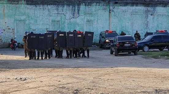 Imagem Bope é acionado para desobstruir entrada da empresa Veleiro, em Rio largo