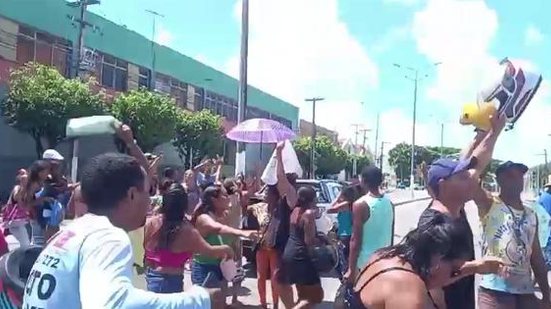 Manifestação conta com carro de som e trilha sonora | Foto: Reprodução