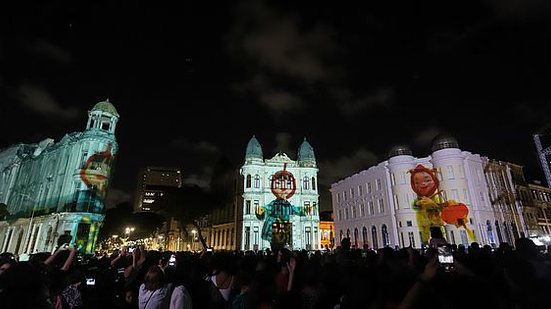 Comemorando o Ano-Novo Chinês, o consulado-geral da China, em Recife, capital pernambucana, comandado pelo cõnsul Yan Yuqing, organiza uma festa cultural na praça do Marco Zero, nesta quinta-feira | ONZEX PRESS / Folhapress