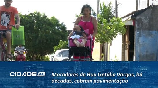 Moradores da Rua Getúlio Vargas, há décadas, cobram pavimentação e drenagem