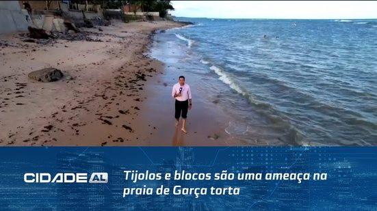 Entulhos no Mar: Tijolos e blocos são uma ameaça na praia de Garça torta