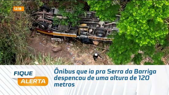 Ônibus que ia pra Serra da Barriga despencou de uma altura de 120 metros