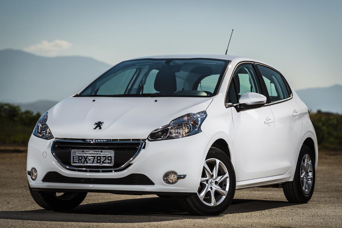 Peugeot-208-2016 (21)