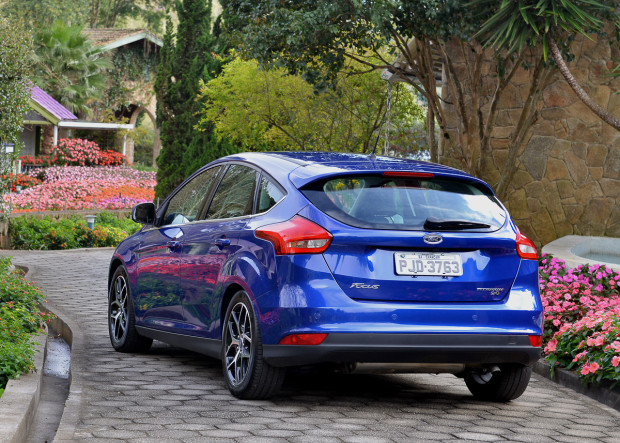 ford-focus-2016-13-620x443