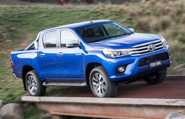 toyota-hilux-2016