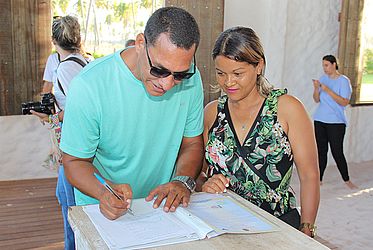 Casais oficializaram união em Milagres