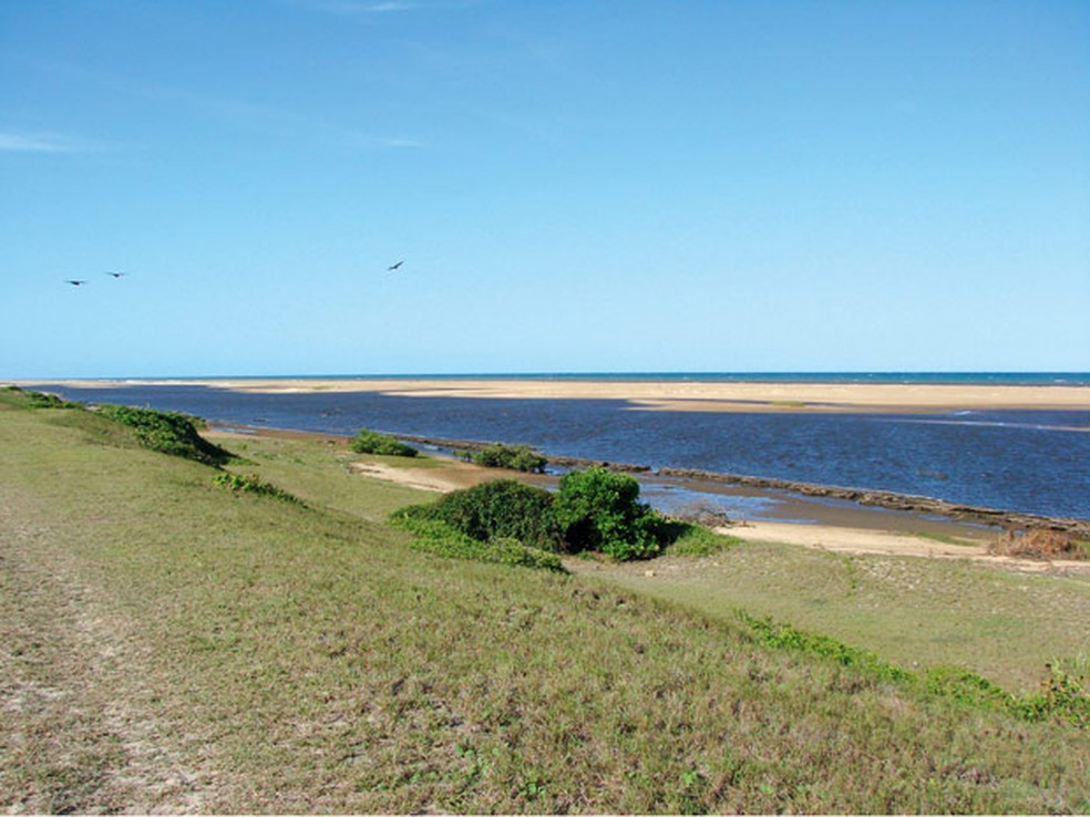 Praia de nudismo de Barra Seca, no Espírito Santo — Foto: Divulgação/Portal Brasil Naturista