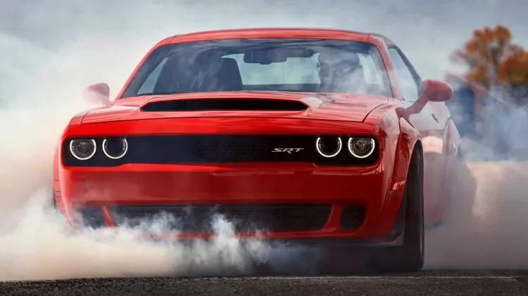 Dodge Challenger Burnout - Divulga&amp;ccedil;&amp;atilde;o - Divulga&amp;ccedil;&amp;atilde;o