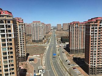 Kangbashi, China- Esta cidade no norte da China cresceu devido à exploração das minas de carvão.Hoje Kangbashi é praticamente uma cidade fantasma.